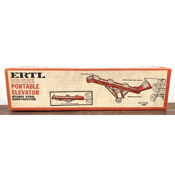 Ertl Tru-Scale Red Portable Elevator 1/16 No. 456-7241 Boxed NIB Diecast USA - Picture 7 of 11